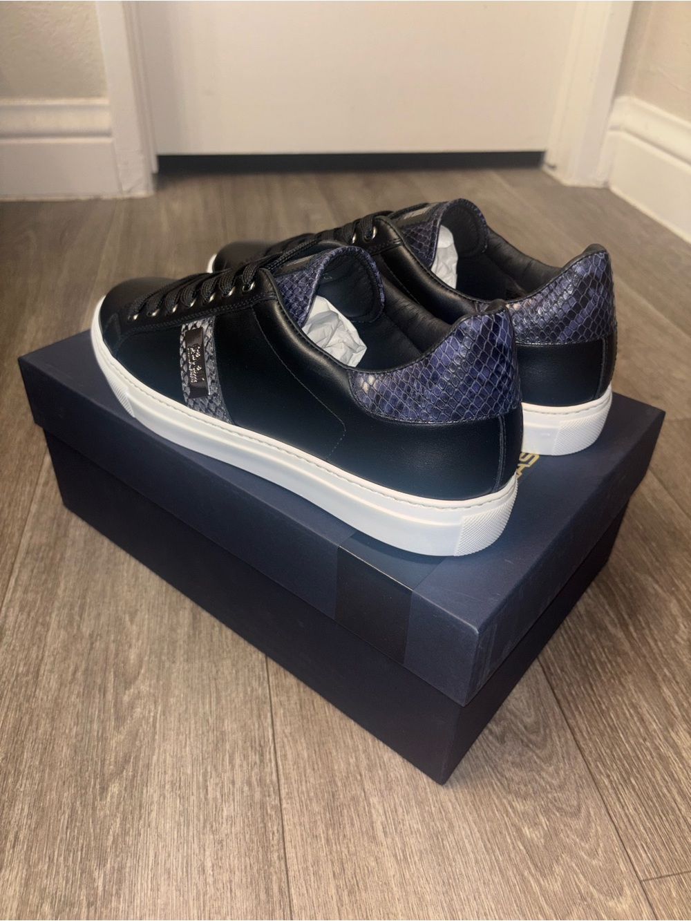 New in Box - Roberto Cavalli Class - Men’s Black Leather Sneaker - Blue Python
